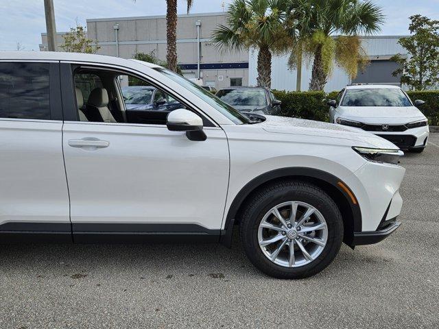 Photo of 2025 Platinum White Pearl Honda CR-V