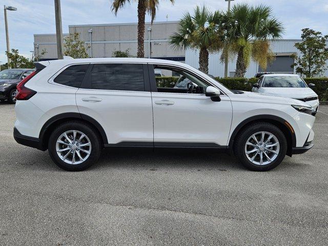 Photo of 2025 Platinum White Pearl Honda CR-V