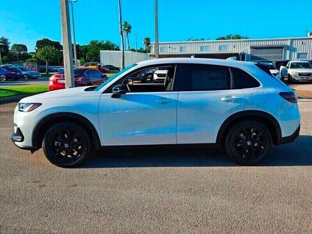 Photo of 2026 Platinum White Pearl Honda HR-V