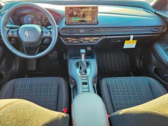 Photo of 2026 Platinum White Pearl Honda HR-V