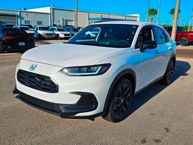 Photo of 2026 Platinum White Pearl Honda HR-V