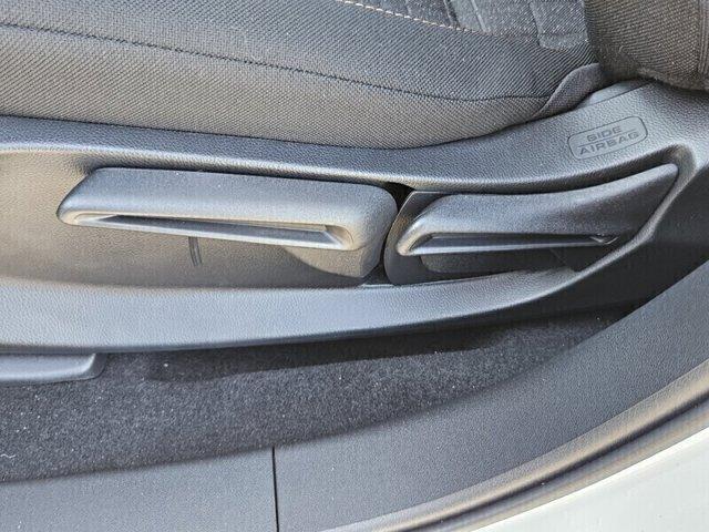 Photo of 2026 Platinum White Pearl Honda HR-V