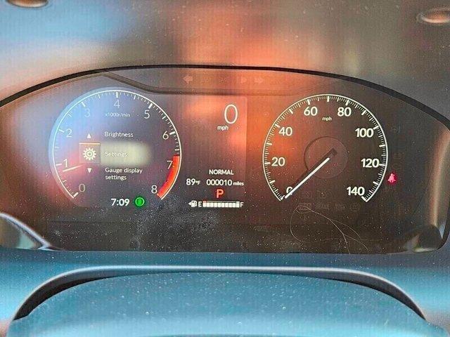 Photo of 2026 Platinum White Pearl Honda HR-V