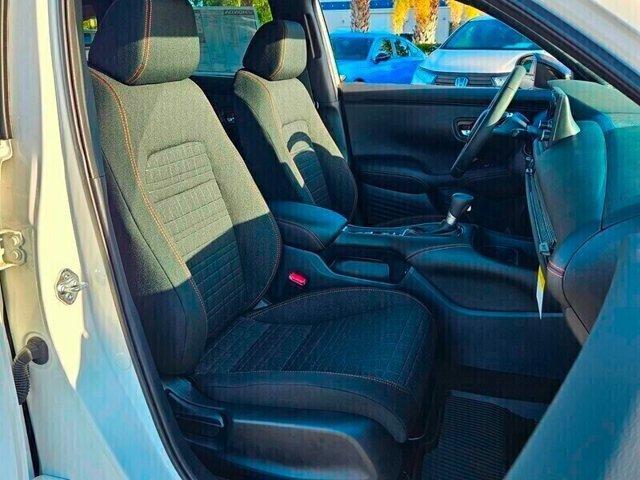 Photo of 2026 Platinum White Pearl Honda HR-V