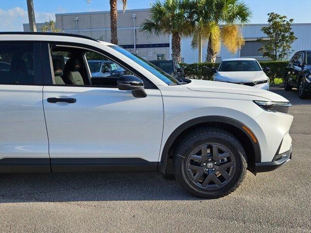 Photo of 2026 Platinum White Pearl Honda CR-V Hybrid