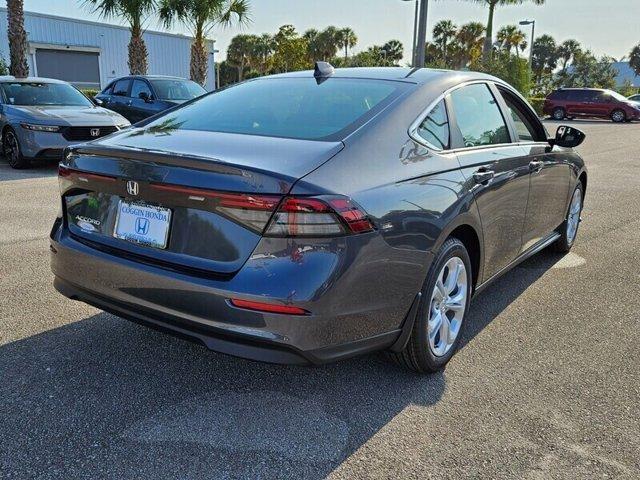 Photo of 2025 Meteorite Gray Metallic Honda Accord