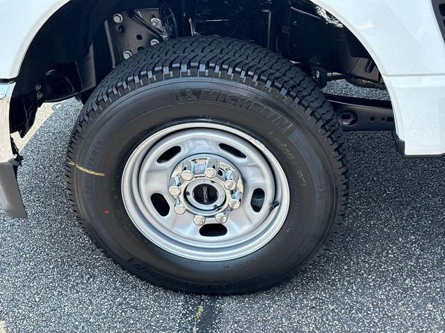 Photo of 2025 OXFORD WHITE Ford F-250