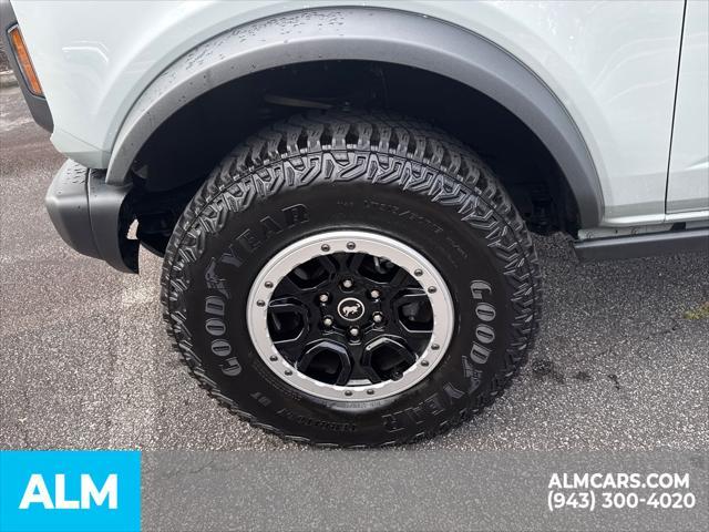 Photo of 2023 CACTUS GRAY Ford Bronco