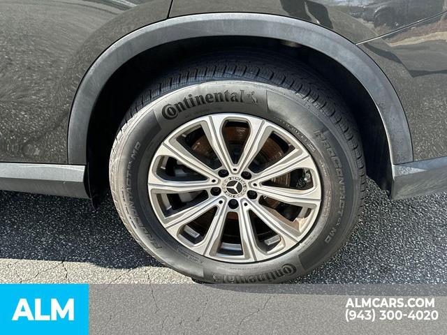 Photo of 2023 Black Mercedes-Benz GLC 300