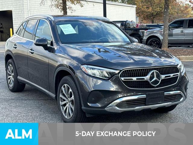 Photo of 2023 Black Mercedes-Benz GLC 300