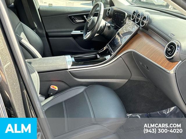 Photo of 2023 Black Mercedes-Benz GLC 300