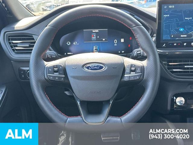 Photo of 2023 CARBONIZED GRAY METALLIC Ford Escape