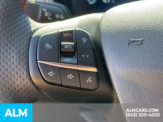 Photo of 2023 CARBONIZED GRAY METALLIC Ford Escape