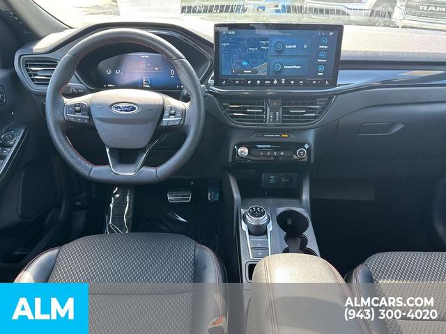 Photo of 2023 CARBONIZED GRAY METALLIC Ford Escape