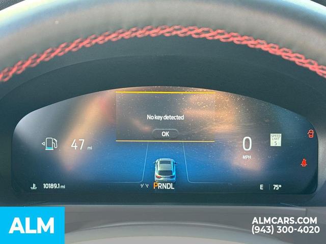 Photo of 2023 CARBONIZED GRAY METALLIC Ford Escape