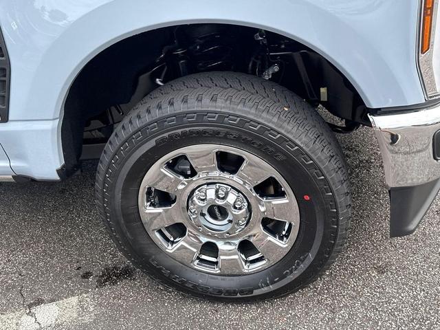 Photo of 2025 GLACIER GRAY Ford F-250