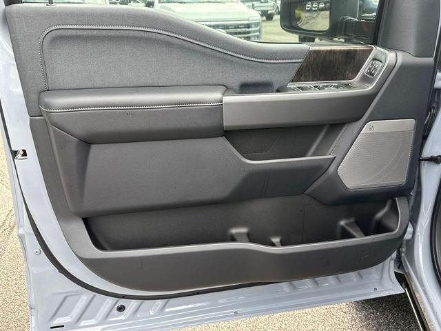 Photo of 2025 GLACIER GRAY Ford F-250