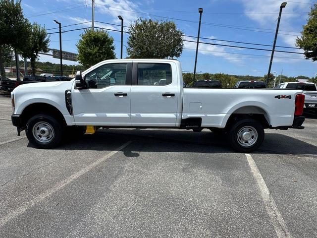 Photo of 2026 OXFORD WHITE Ford F-250