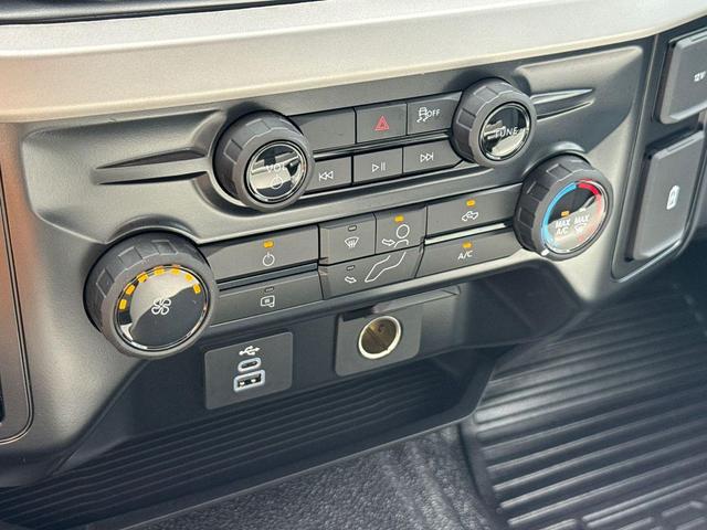Photo of 2026 OXFORD WHITE Ford F-250