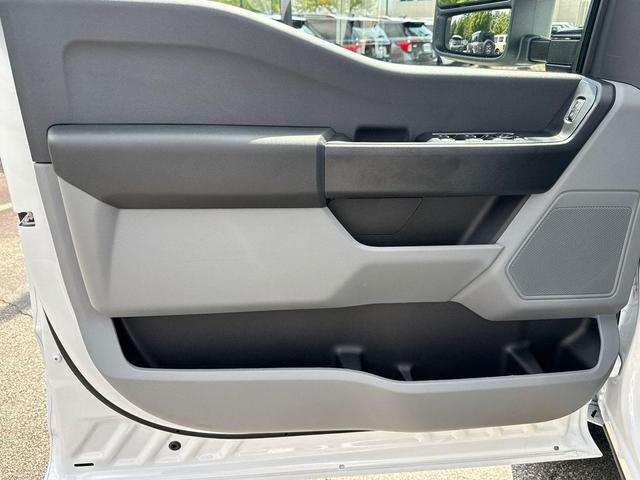 Photo of 2026 OXFORD WHITE Ford F-250