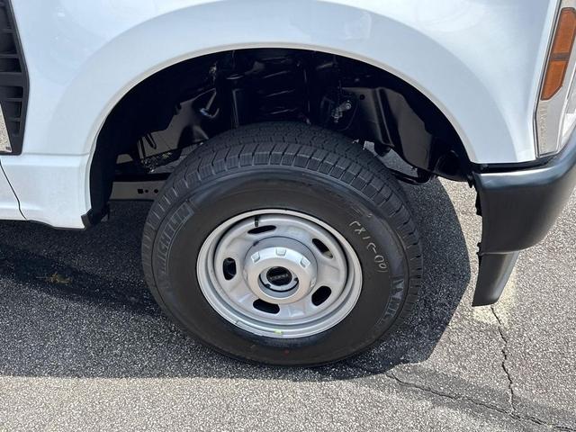 Photo of 2026 OXFORD WHITE Ford F-250