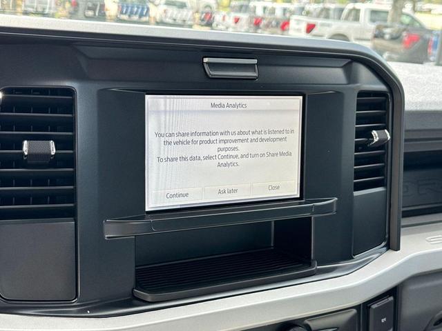 Photo of 2026 OXFORD WHITE Ford F-250