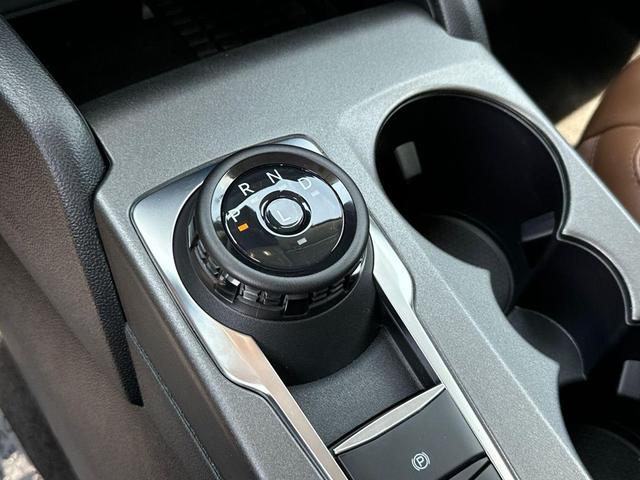 Photo of 2025 OXFORD WHITE Ford Bronco Sport