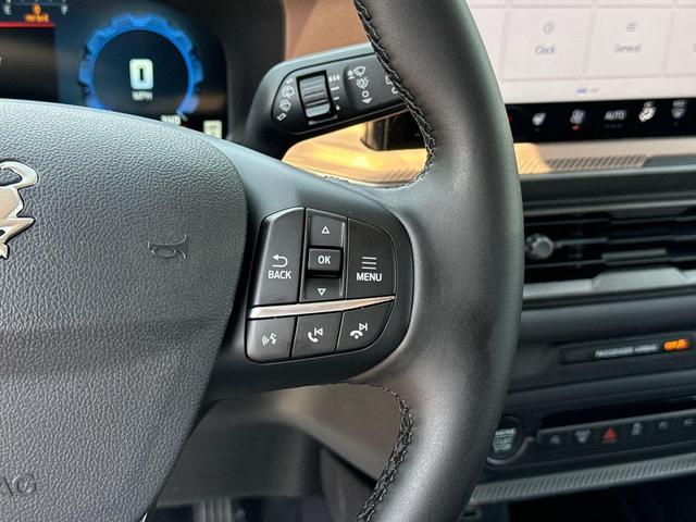 Photo of 2025 OXFORD WHITE Ford Bronco Sport