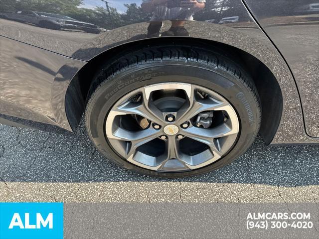 Photo of 2023 Dark Ash Metallic Chevrolet Malibu