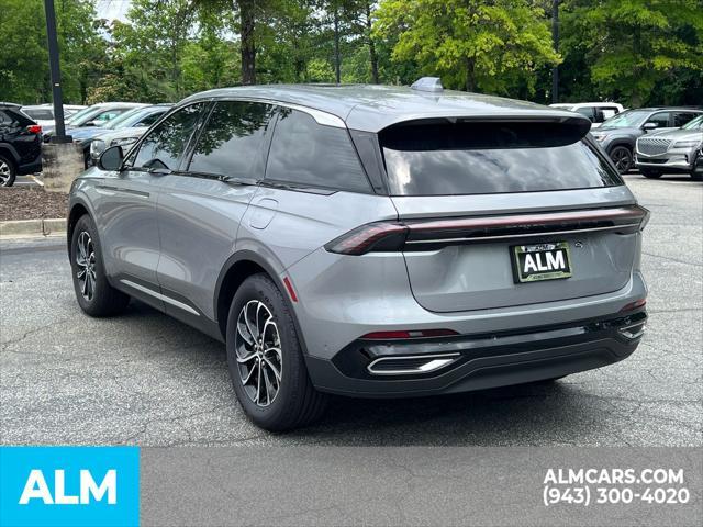 Photo of 2024 LUSTROUS GRAY METALLIC Lincoln Nautilus