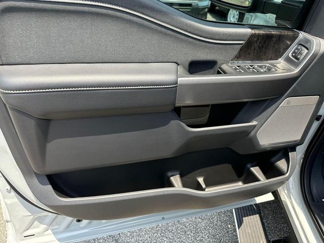 Photo of 2025 AVALANCHE Ford F-350