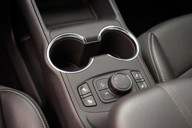 Photo of 2024 Summit White GMC Terrain