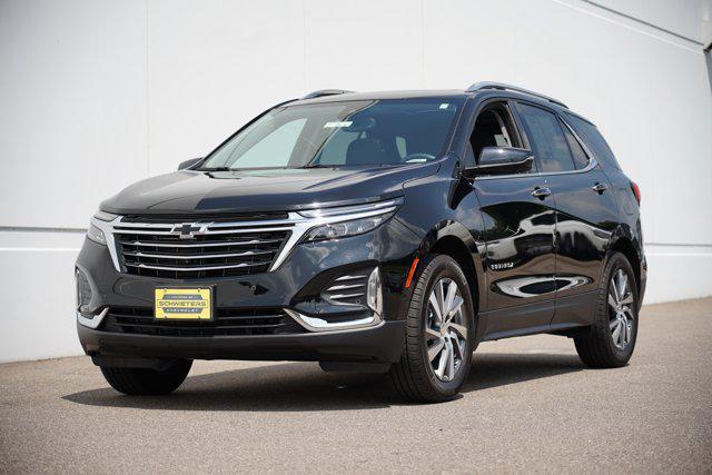 Photo of 2024 Mosaic Black Metallic Chevrolet Equinox