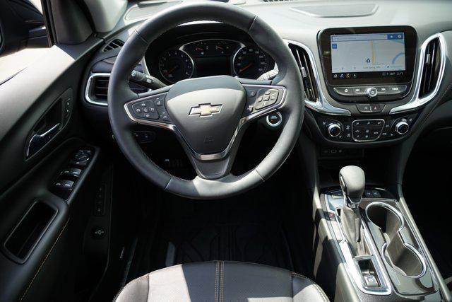 Photo of 2024 Mosaic Black Metallic Chevrolet Equinox
