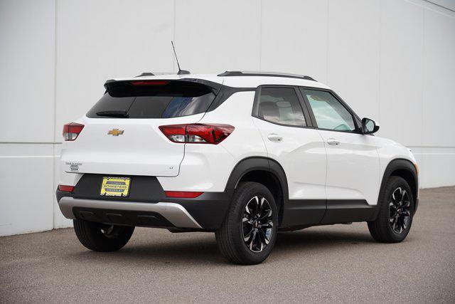 Photo of 2023 Summit White Chevrolet Trailblazer