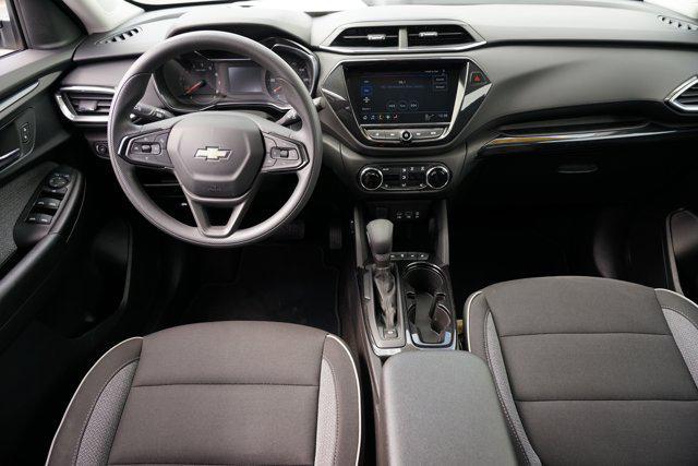 Photo of 2023 Summit White Chevrolet Trailblazer