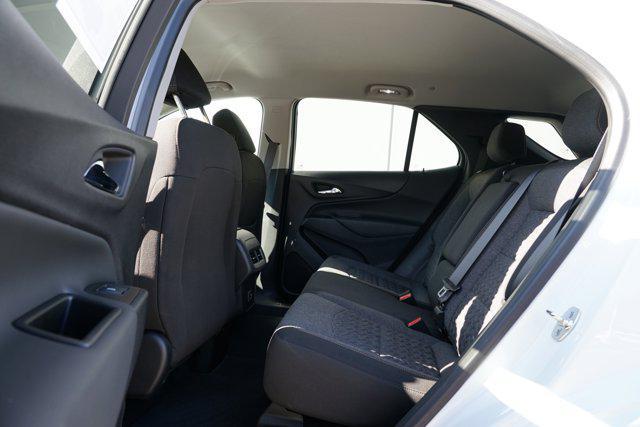 Photo of 2024 Summit White Chevrolet Equinox