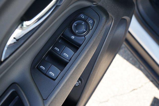 Photo of 2024 Summit White Chevrolet Equinox