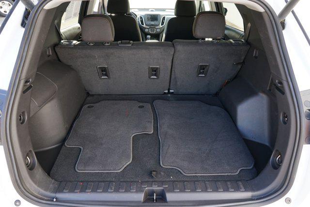 Photo of 2024 Summit White Chevrolet Equinox