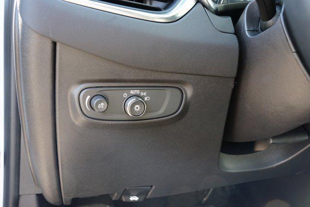Photo of 2024 Summit White Chevrolet Equinox