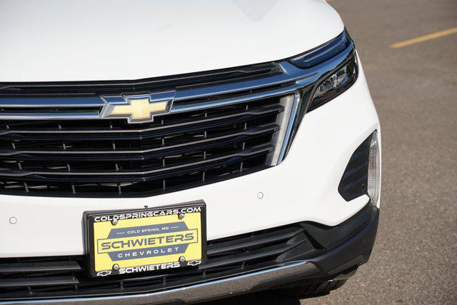 Photo of 2024 Summit White Chevrolet Equinox
