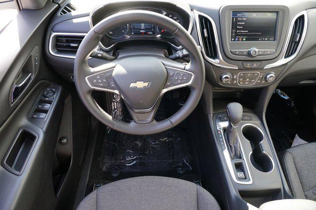 Photo of 2024 Summit White Chevrolet Equinox