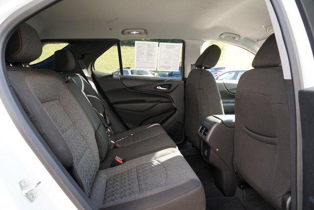 Photo of 2024 Summit White Chevrolet Equinox