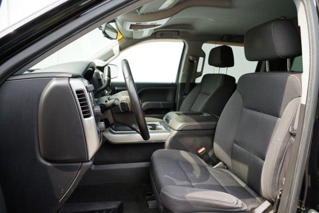 Photo of 2017 Black Chevrolet Silverado 1500