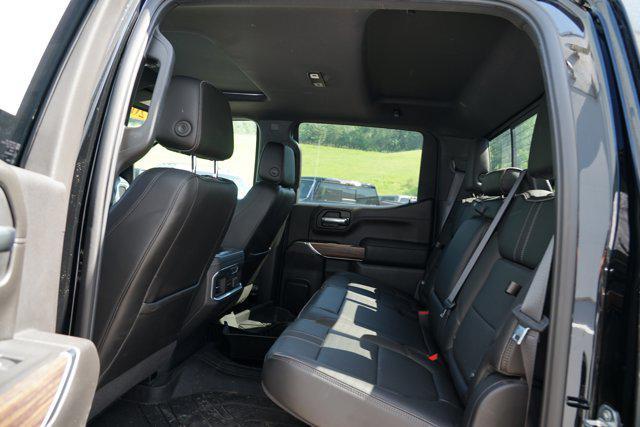 Photo of 2021 Black Chevrolet Silverado 1500
