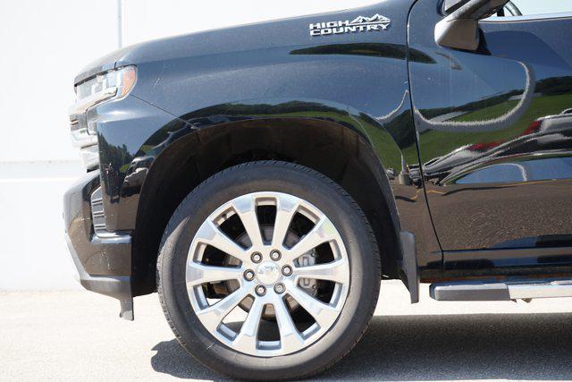 Photo of 2021 Black Chevrolet Silverado 1500