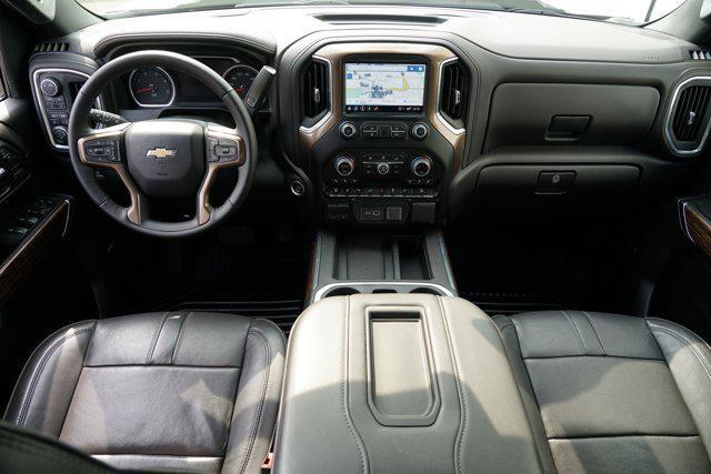 Photo of 2022 Silver Ice Metallic Chevrolet Silverado 3500