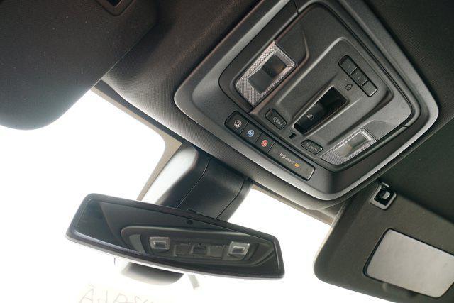 Photo of 2022 Silver Ice Metallic Chevrolet Silverado 3500