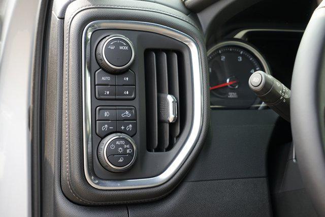 Photo of 2022 Silver Ice Metallic Chevrolet Silverado 3500