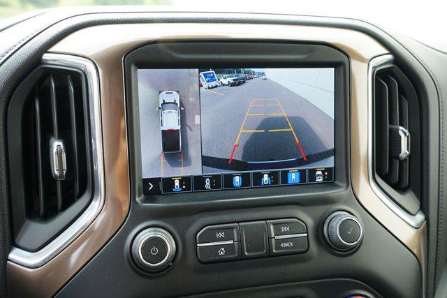 Photo of 2022 Silver Ice Metallic Chevrolet Silverado 3500